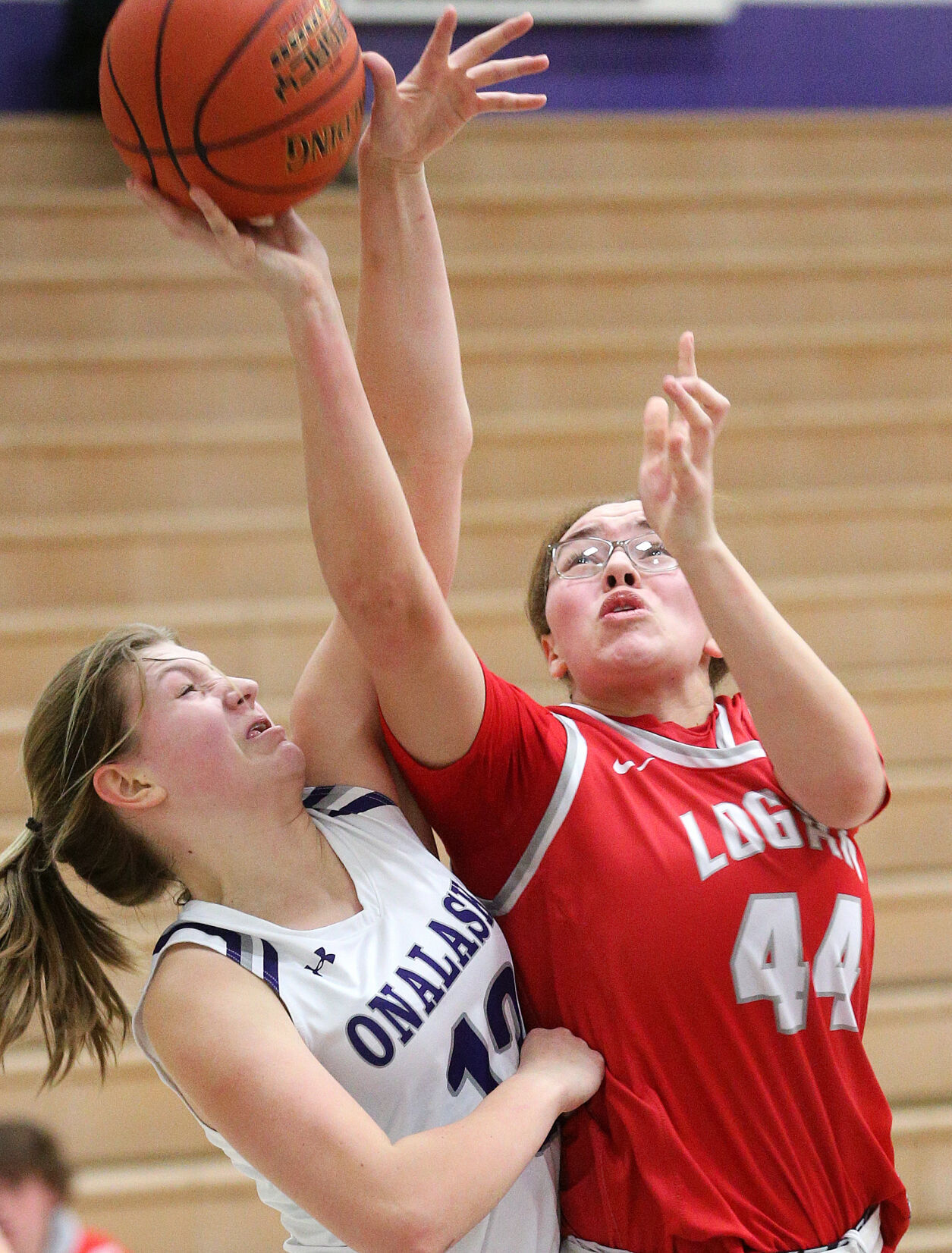25 février : Logan contre Onalaska Girls Basketball